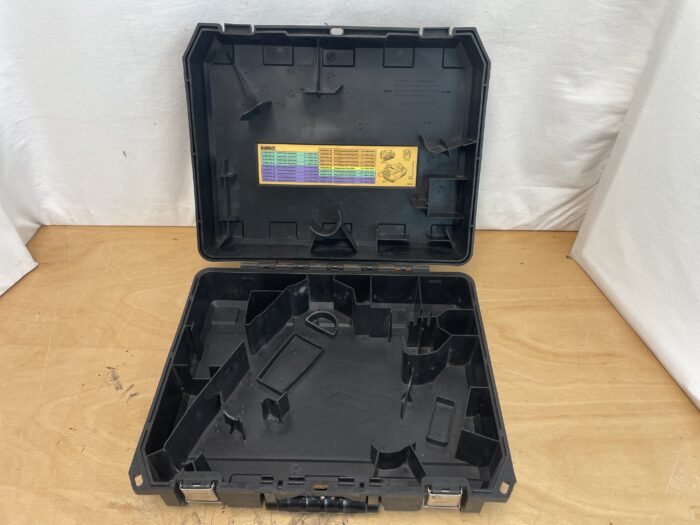 DeWalt Akku-Nagler DCN690M2 Koffer leer – Bild 2