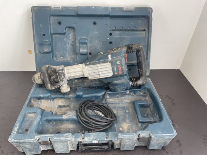 Bosch Professional GSH 11 VC im Koffer – Bild 1